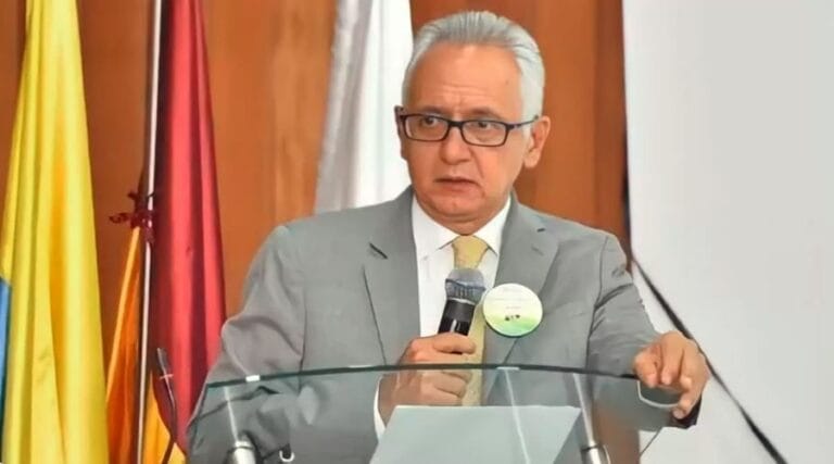 Ministro de Salud Guillermo Jaramillo 2