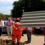 Gobernador Verano cumple su palabra empeñada con damnificados de vendaval en Juan de Acosta